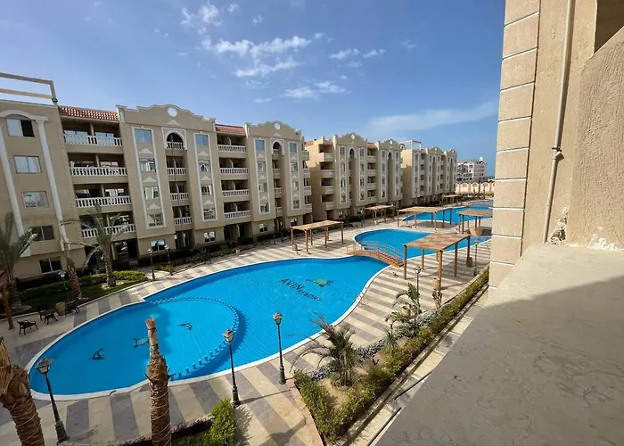 Aven Resort Compound